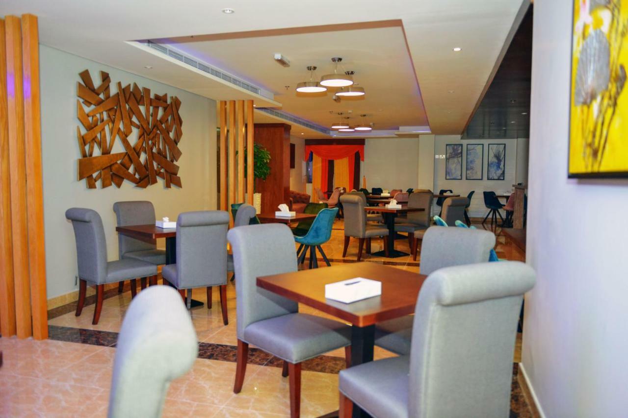 Meshal Hotel Manama Eksteriør billede